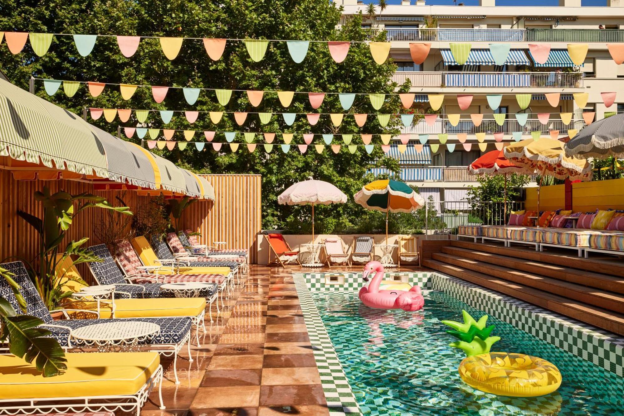 Mama Shelter Hotel 4*